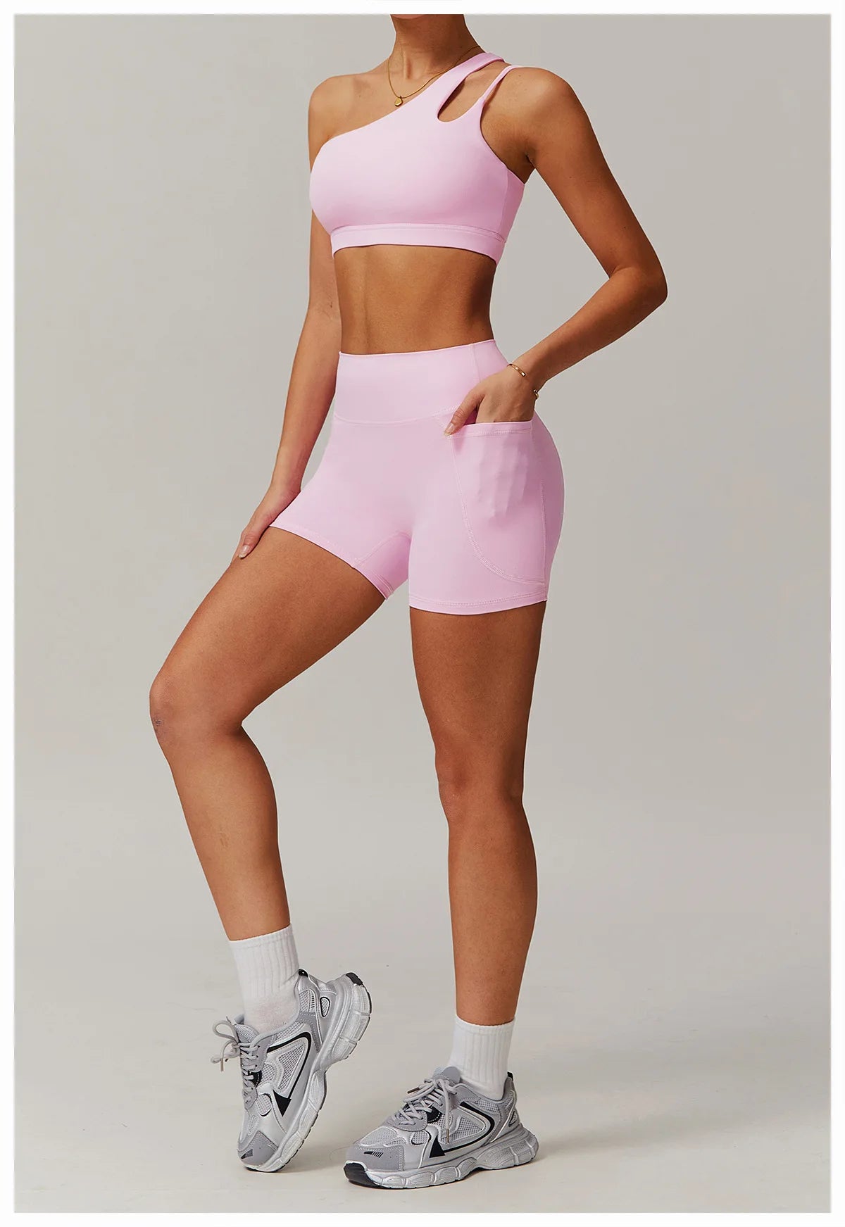Jennifer Sports Bra